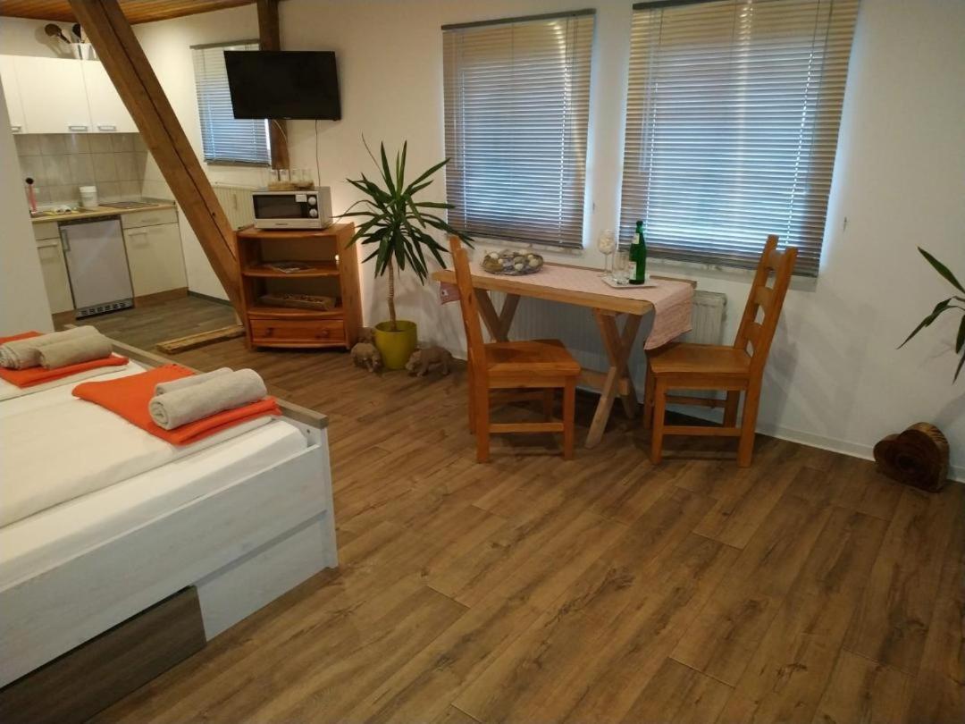 Edertaler Hof Apartamento Exterior foto